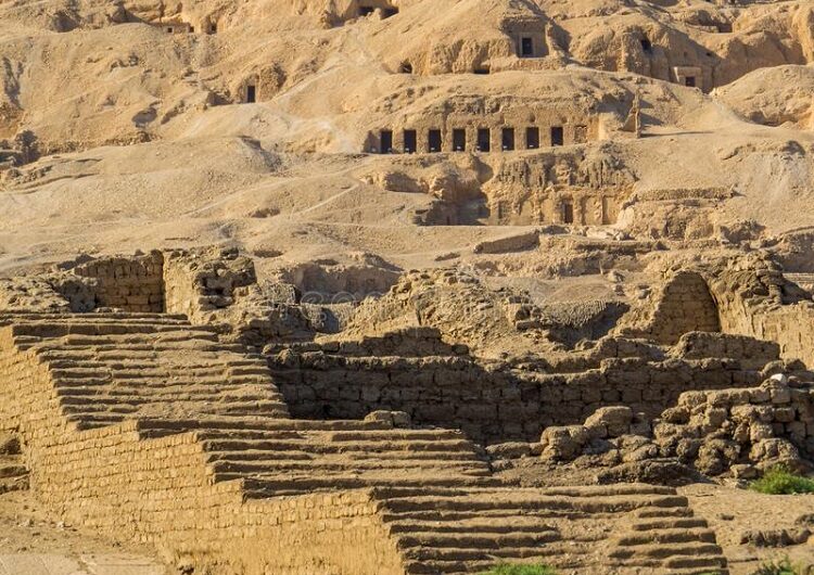 Tombs of Nobles in the New Kingdom