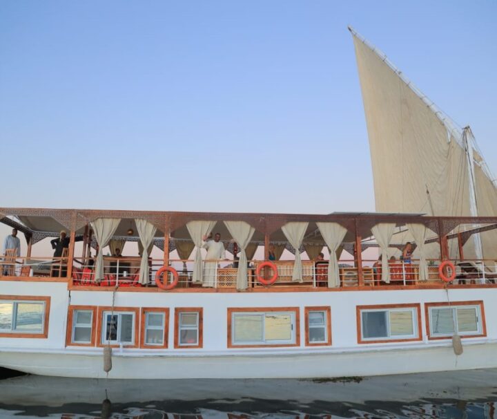 Dahabiya Nile Cruise Queen Nefer 3 Nights Aswan to Esna
