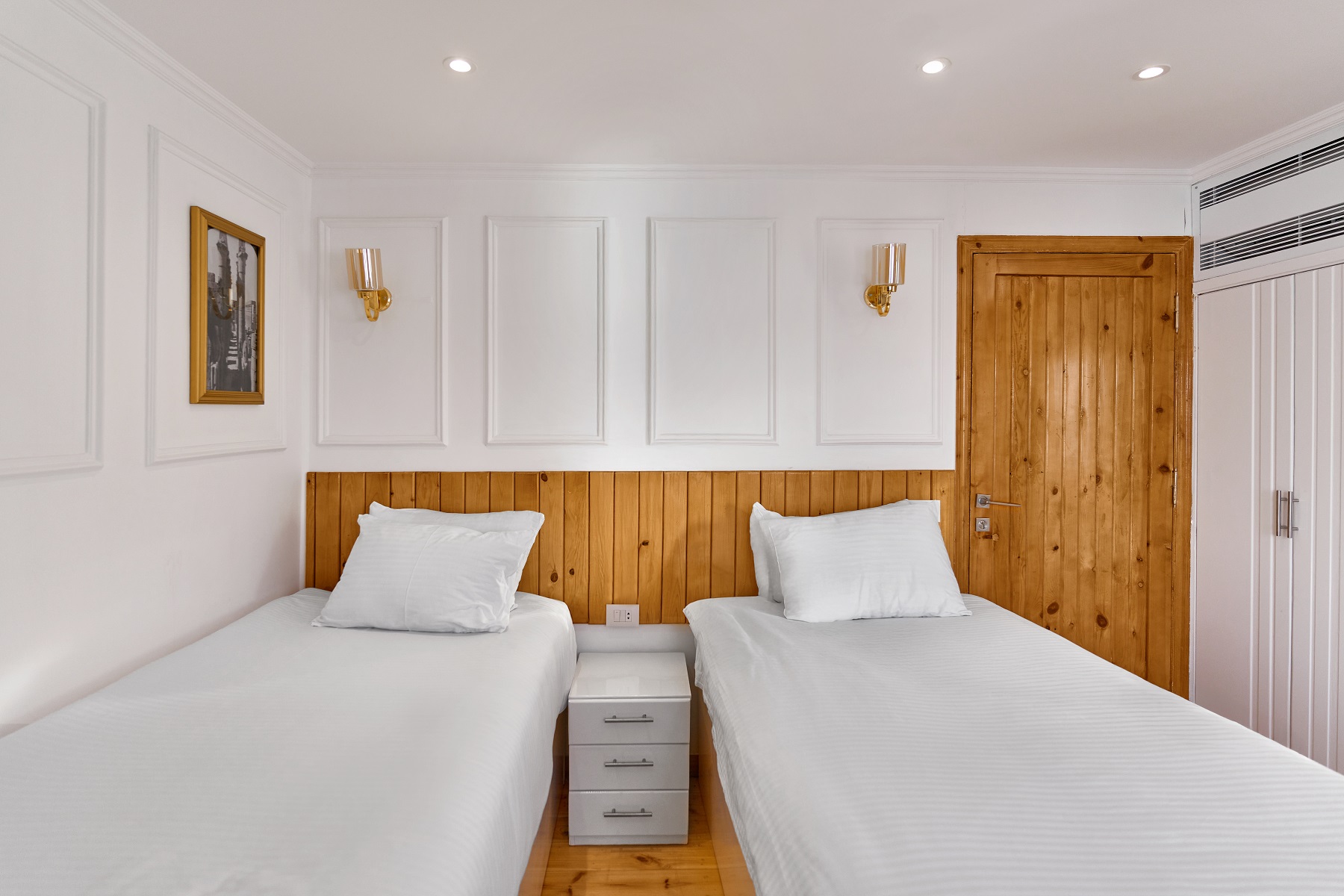 Twin bed room, Fatima Dahabiya