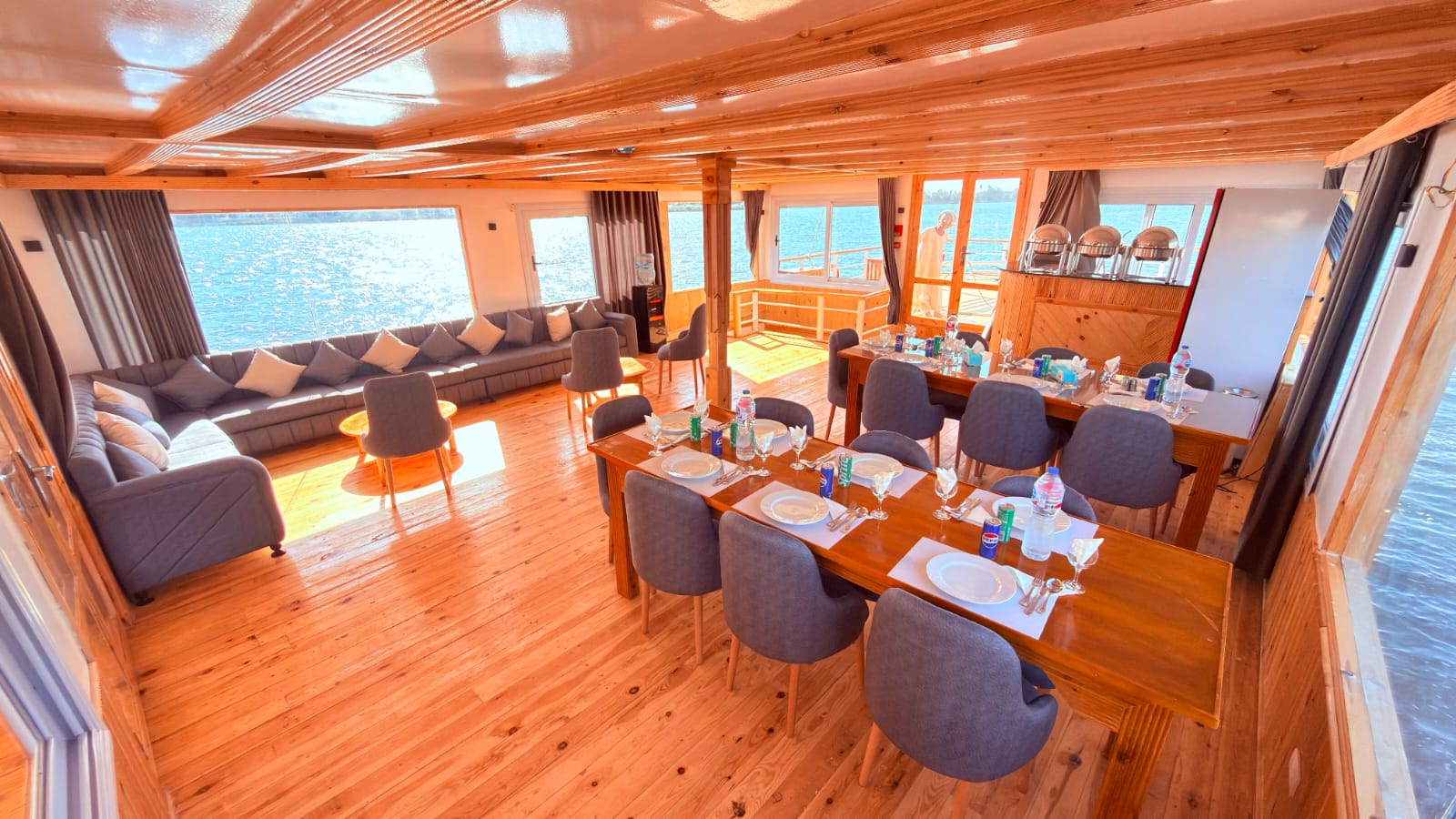 Nile Holiday restaurant