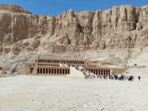 Al Deir El Bahari Hatshepsut temple