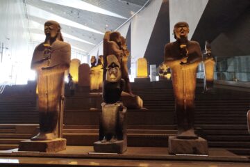 15-Day Egypt Family Tour: Pyramids Nile Cruise White desert & Alexandria