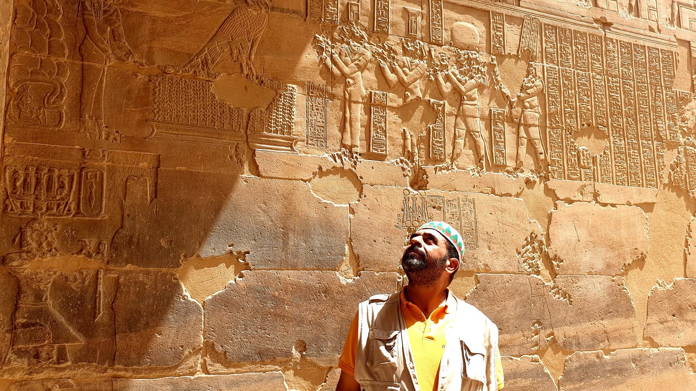 4-Night Sultana Dahabiya Nile Cruise: Luxor to Aswan