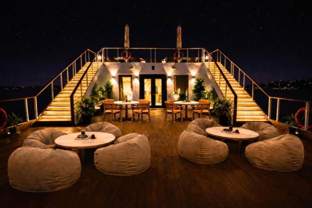 Hathor Dahabiya Nile Cruise Luxor to Aswan 5 days