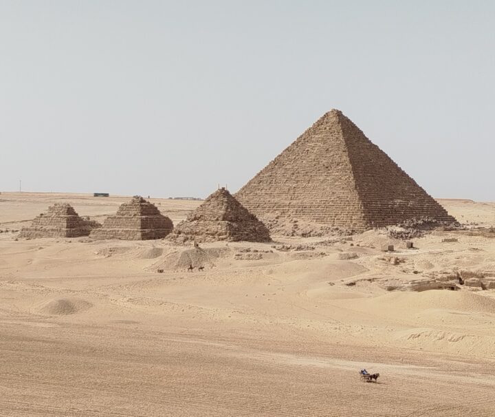 Del Puerto de El Sokhna a Giza, Saqqara y Menfis